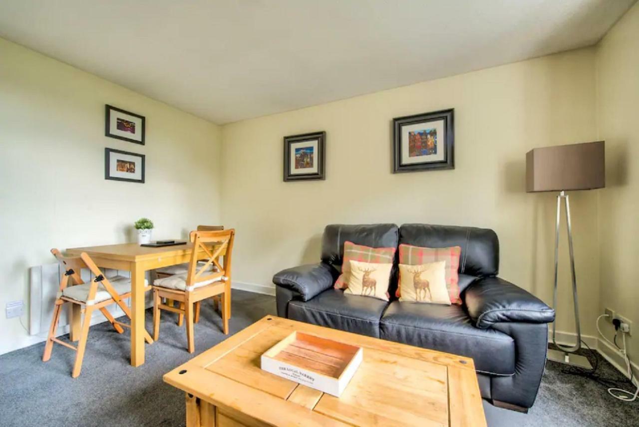 Charming 1 Bed With Castle View * EDI